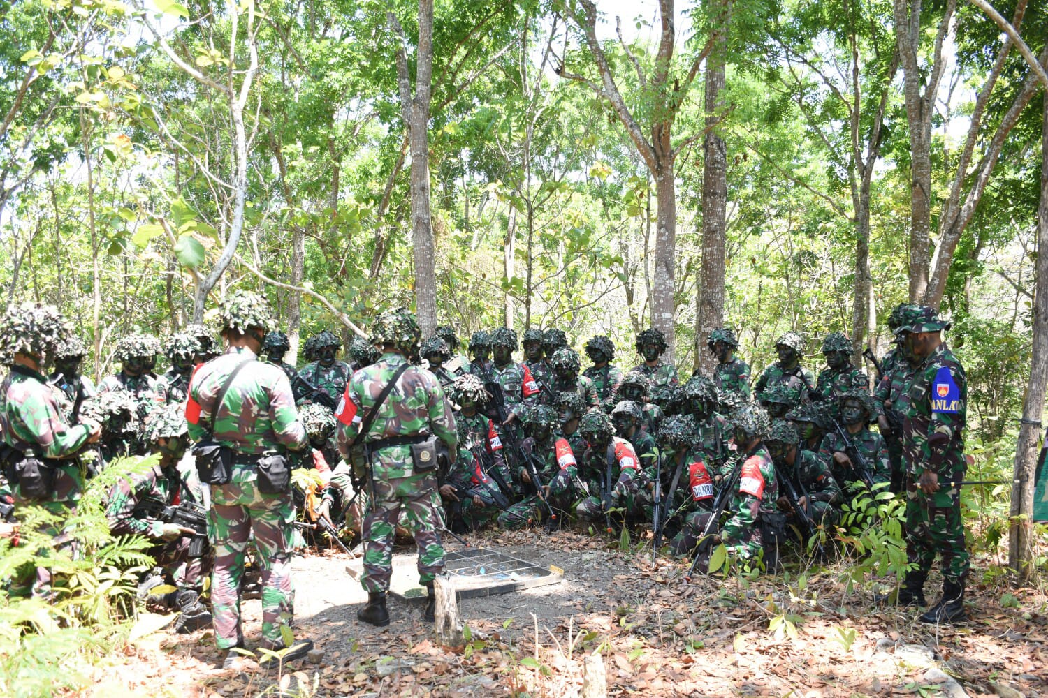 Tinjau Latihan Uji Siap Tempur Tingkat Kompi Yonif 410/Alugoro, Ini Pesan Penting Danrem Makutarama